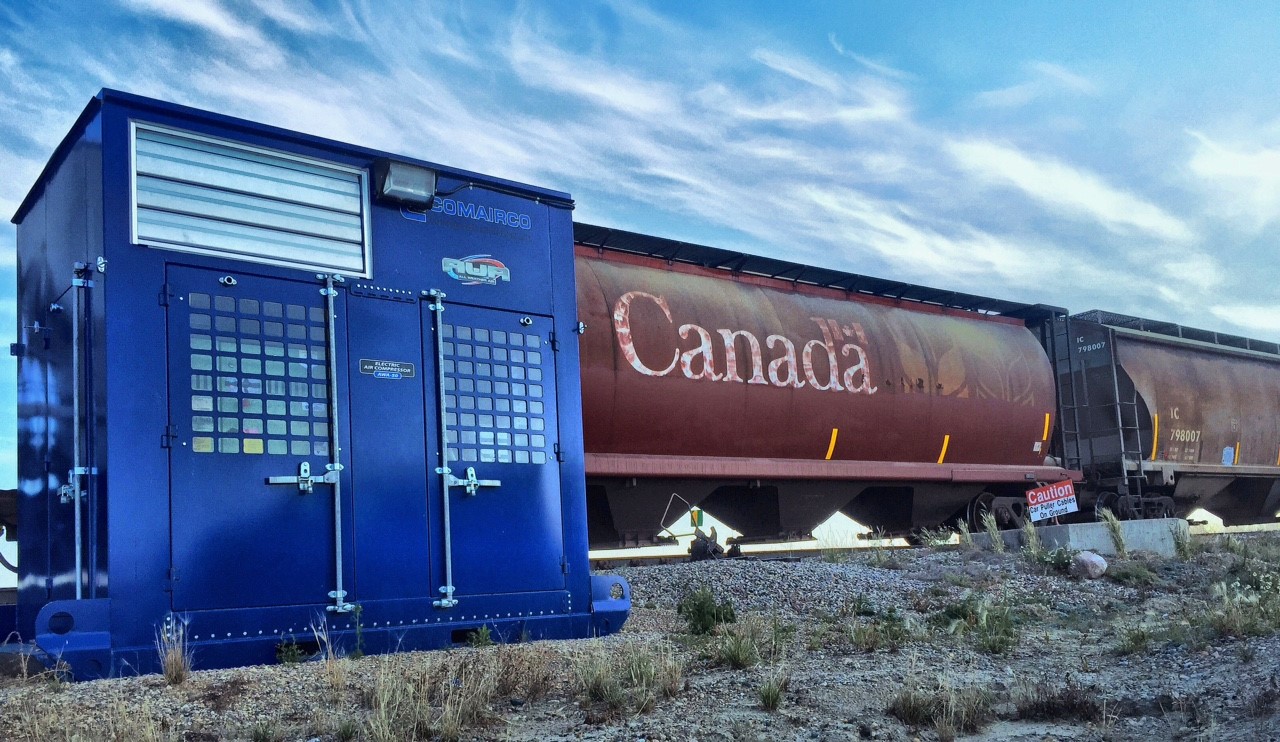 Mobile compressor room exterior solution train image
break train